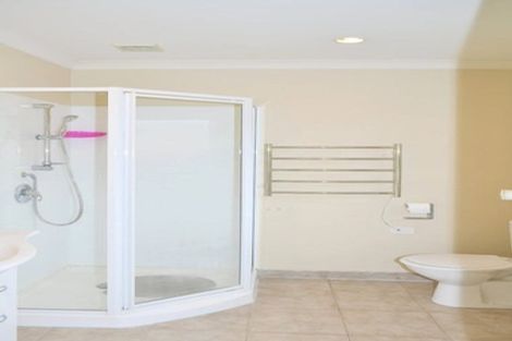 Photo of property in 2/341 Pakuranga Road, Pakuranga Heights, Auckland, 2010