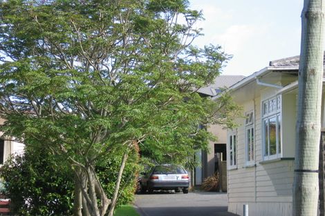 Photo of property in 22 Walker Road, Point Chevalier, Auckland, 1022