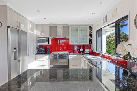 Photo of property in 27 Kinder Street, Acacia Bay, Taupo, 3330