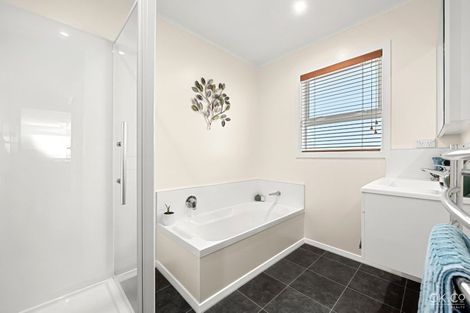 Photo of property in 71 Holdsworth Avenue, Trentham, Upper Hutt, 5018