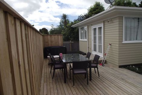 Photo of property in 28 Kamara Road, Glen Eden, Auckland, 0602