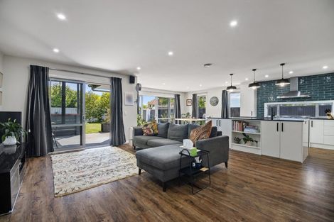 Photo of property in 25 Parsonage Road, Woodend, 7610