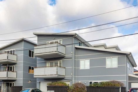 Photo of property in 3/8 Hutcheson Street, Sydenham, Christchurch, 8023