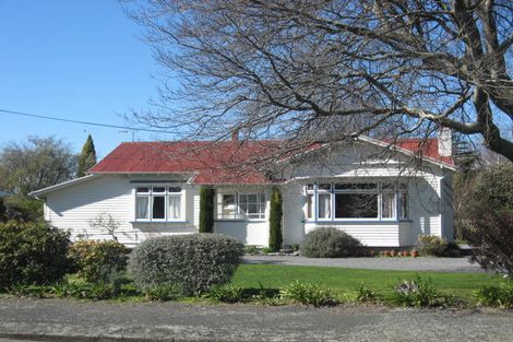 Photo of property in 10 Armstrong Avenue, Carterton, 5713