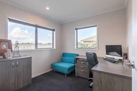 Photo of property in 63 Tapu Road, Huapai, Kumeu, 0810