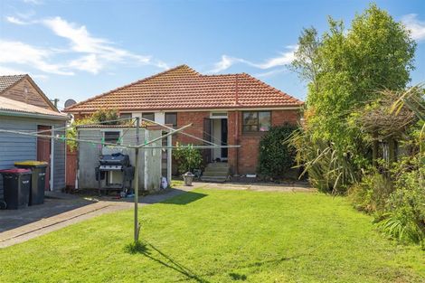 Photo of property in 28 Rowcliffe Crescent, Avonside, Christchurch, 8061
