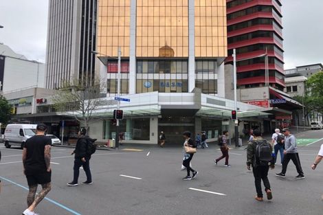 Photo of property in 290 Queen Street, Pukekohe, 2120