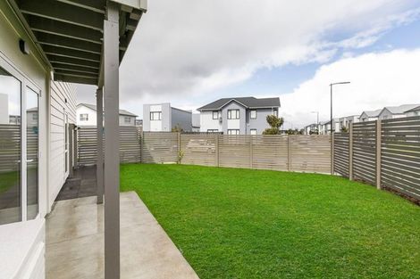 Photo of property in 12 Huke Lane, Takanini, 2112