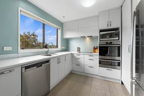 Photo of property in 6 Baronie Court, Half Moon Bay, Auckland, 2012