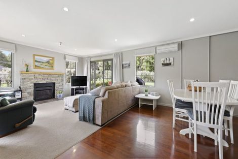 Photo of property in 28 Westminster Glen, Matakana, Warkworth, 0985