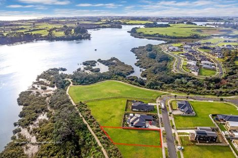 Photo of property in 67 Tahuna Minhinnick Drive, Glenbrook, 2681