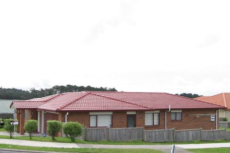 Photo of property in 26 Chadlington Avenue, Henderson, Auckland, 0612