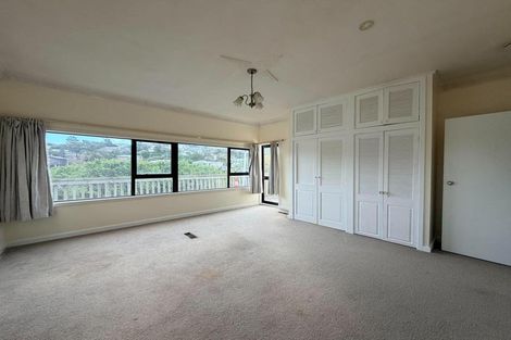 Photo of property in 28 Bassett Road, Johnsonville, Wellington, 6037