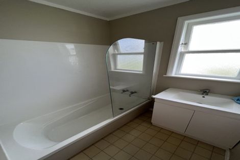 Photo of property in 25 Saint Annes Street, Levin, 5510