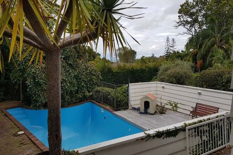 Photo of property in 126 Cook Street, Cockle Bay, Auckland, 2014