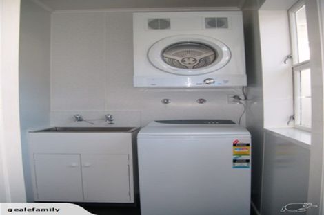 Photo of property in 36 Burnham Street, Seatoun, Wellington, 6022