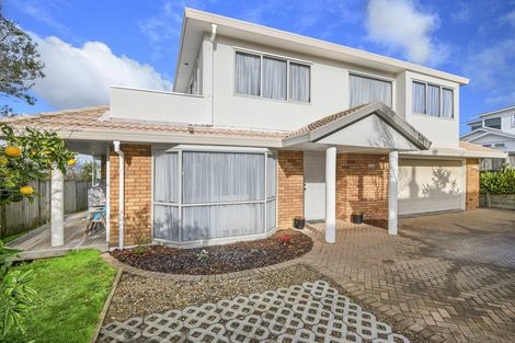 Photo of property in 1/33 Mellons Bay Road, Mellons Bay, Auckland, 2014