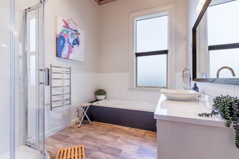 Photo of property in 224 Park Street, Winton, 9720