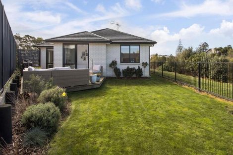 Photo of property in 9 Pioneer Crescent, Omokoroa, 3114