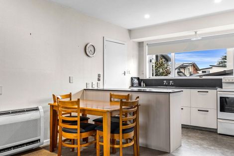 Photo of property in 1/5 Chislehurst Place, Bryndwr, Christchurch, 8052