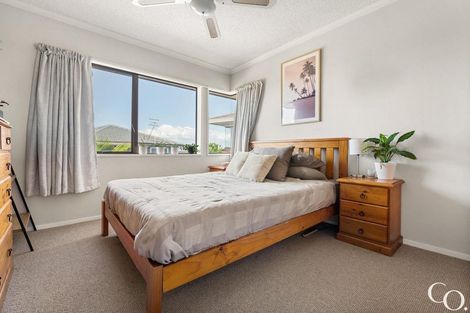 Photo of property in 4/10 Sutherland Avenue, Mount Maunganui, 3116