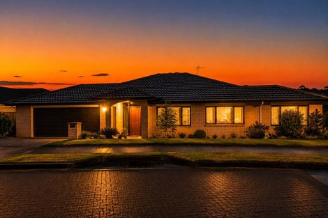 Photo of property in 35 Estuary View Road, Welcome Bay, Tauranga, 3112
