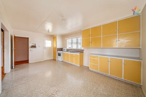 Photo of property in 4 Ashforth Street, Wainuiomata, Lower Hutt, 5014