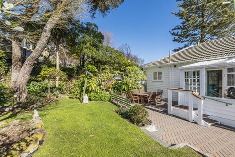 Photo of property in 15 Streatlam Crescent, Strathmore Park, Wellington, 6022