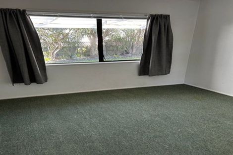 Photo of property in 5 Augustus Earle Place, Pukehangi, Rotorua, 3015