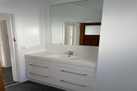 Photo of property in 10 Lonsdale Crescent, Rongotai, Wellington, 6022