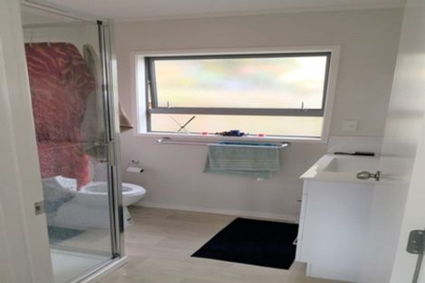 Photo of property in 35 Marendellas Drive, Bucklands Beach, Auckland, 2014