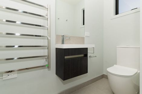 Photo of property in 2b Nerita Place, Long Bay, Auckland, 0630