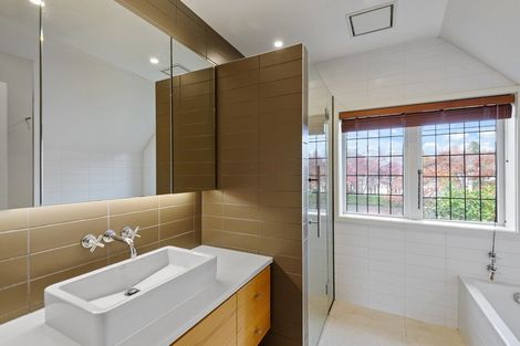 Photo of property in 37 Holmwood Road, Merivale, Christchurch, 8014