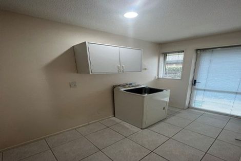 Photo of property in 15 Cardigan Bay Place, Addington, Christchurch, 8024