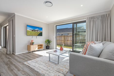 Photo of property in 20 Atlantic Drive, Fitzherbert, Palmerston North, 4410