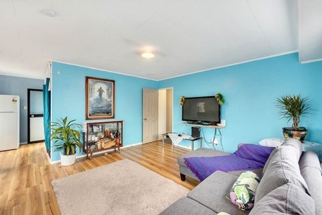 Photo of property in 2/12 Cameron Place, Ranui, Auckland, 0612