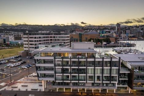Photo of property in Clyde Quay Wharf, 5/8a Clyde Quay Wharf, Te Aro, Wellington, 6011