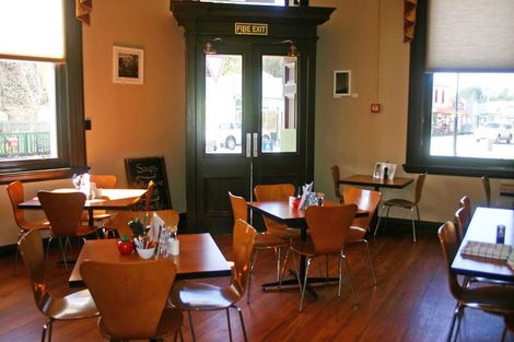 Photo of property in 21 Ross Place, Lawrence, 9532