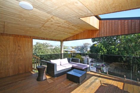 Photo of property in 86 Cutfield Road, New Plymouth, 4310