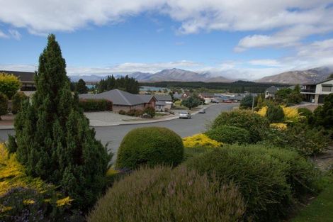 Photo of property in 4 Hamilton Drive, Lake Tekapo, 7999