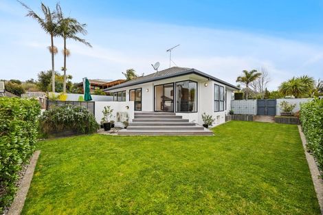 Photo of property in 47 Loloma Drive, Half Moon Bay, Auckland, 2012