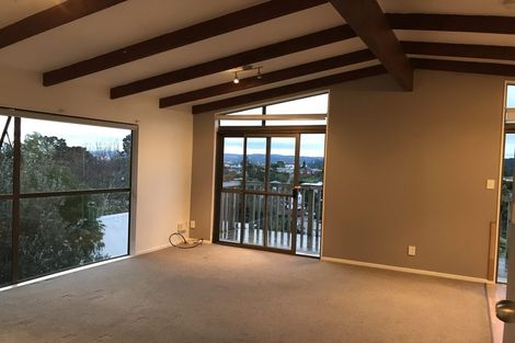 Photo of property in 16 Telstar Place, Beach Haven, Auckland, 0626