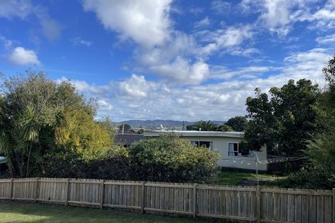 Photo of property in 2/68 View Road, Henderson, Auckland, 0612