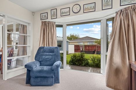 Photo of property in 12 Cowper Place, Avondale, Christchurch, 8061