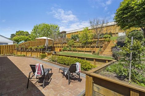 Photo of property in 28 Lingham Crescent, Torbay, Auckland, 0630