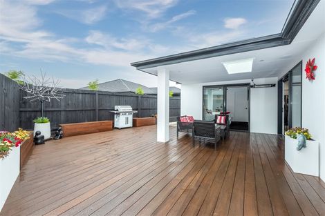 Photo of property in 5 Evelyn Crescent, Marshland, Christchurch, 8083