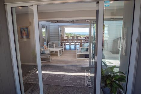 Photo of property in 116 Stratford Drive, Cable Bay, 0420