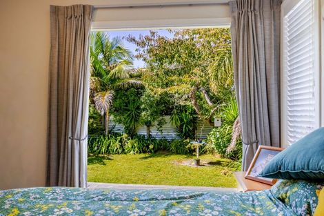 Photo of property in 74 Clarence Cox Crescent, Pirimai, Napier, 4112