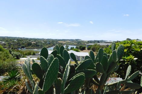 Photo of property in 17 Rarere Terrace, Kerikeri, 0230