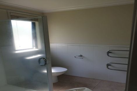 Photo of property in 1 Ashurst Lane, Greenhithe, Auckland, 0632
